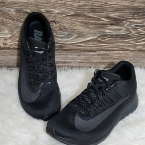 nike zoom fly triple black